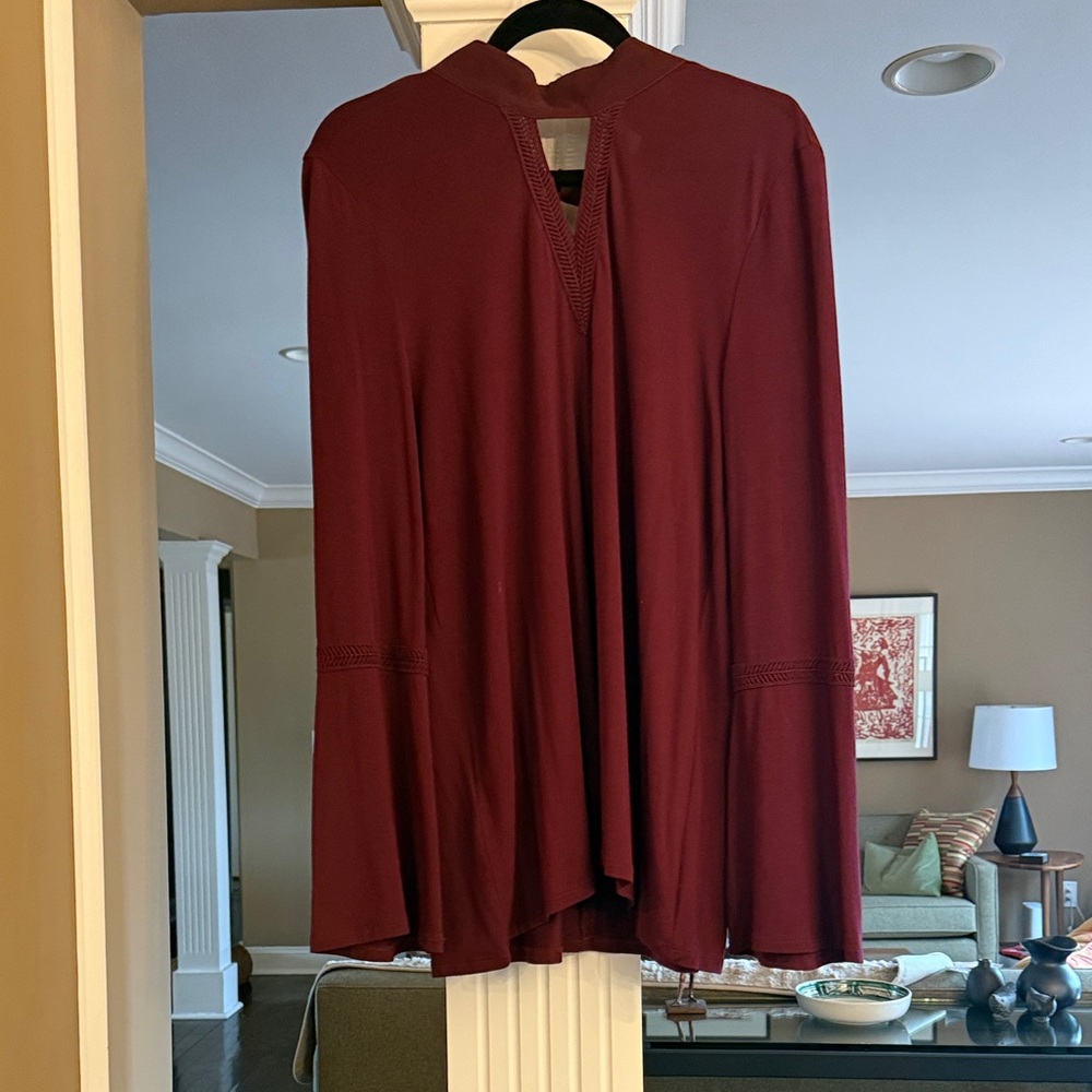 Burgundy tunic top. Lysee size M